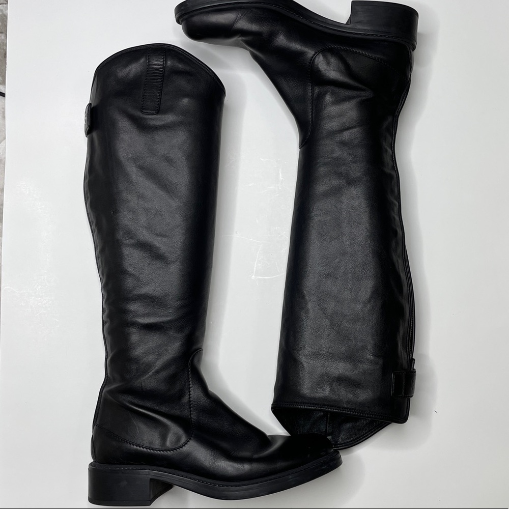GUCCI LEATHER BOOTS ..